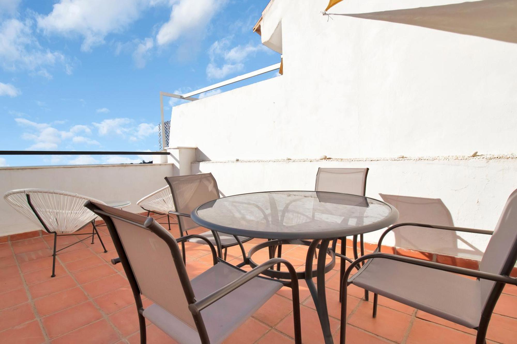 شقة Duplex Estilo Boho Con Increible Terraza Y Vistas Al Mar En Estepona - Las Abejeras 609 المظهر الخارجي الصورة