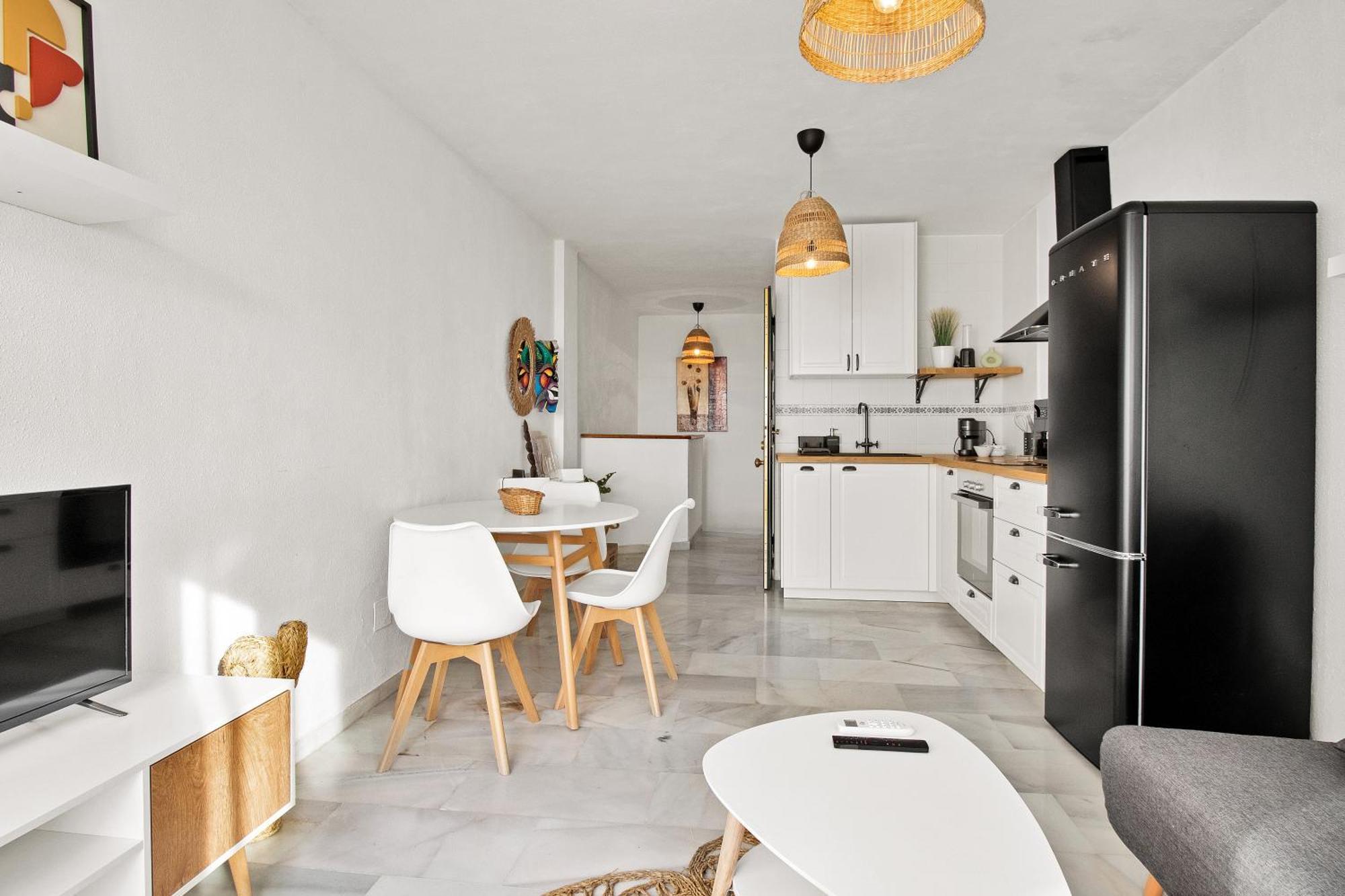 شقة Duplex Estilo Boho Con Increible Terraza Y Vistas Al Mar En Estepona - Las Abejeras 609 المظهر الخارجي الصورة